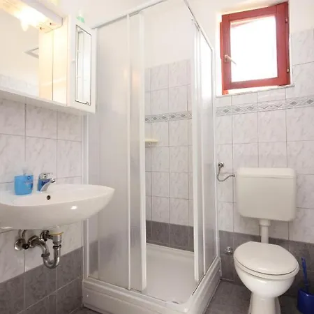 Apartman By The Sea Kraj - Pasman - 8247 Tkon