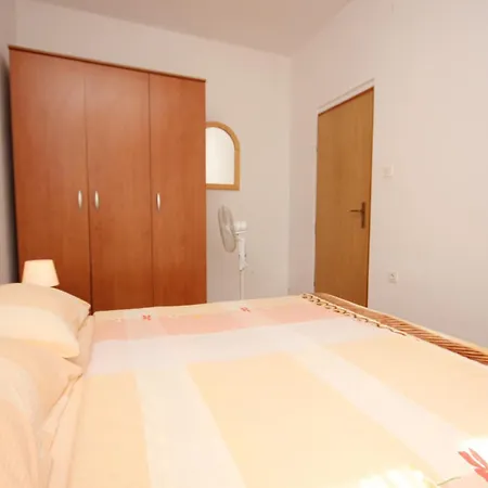 Apartment By The Sea Kraj, Pasman - 8247