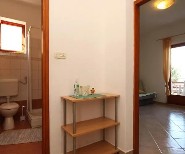 Apartment By The Sea Kraj - Pasman - 8247