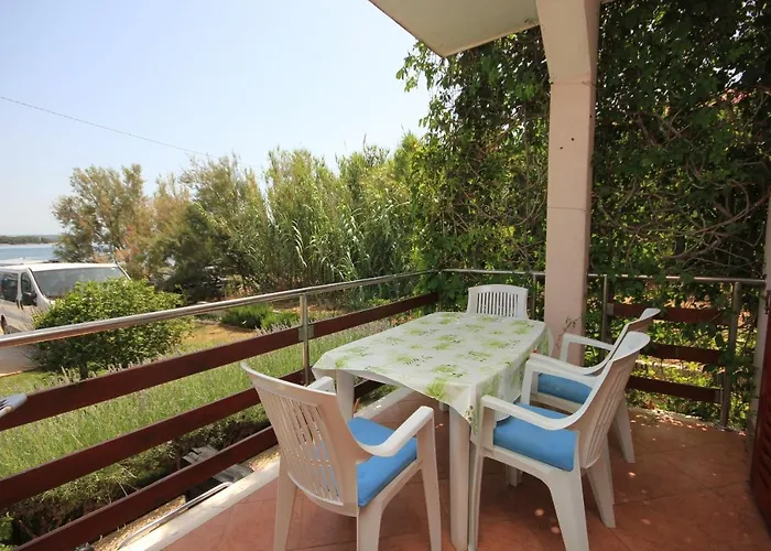 Apartment By The Sea Kraj - Pasman - 8247